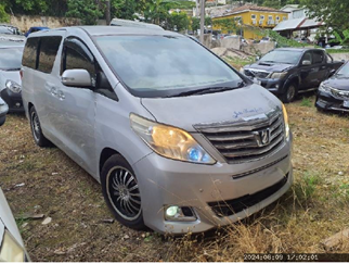 2013 TOYOTA ALPHARD 240X